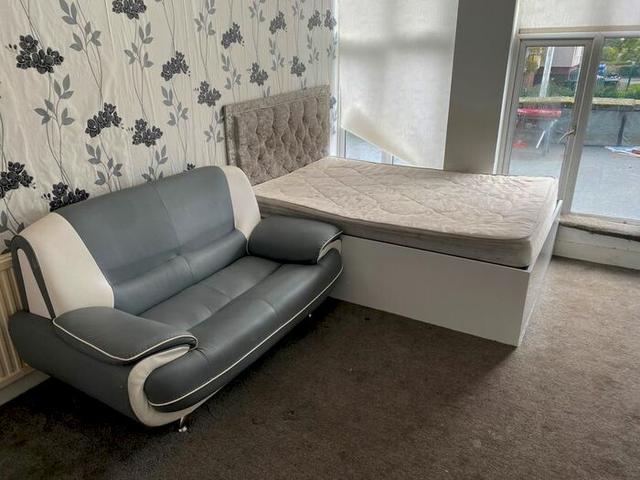 2 Bedroom Flat To Rent In Uxbridge Road, Hayes UB4