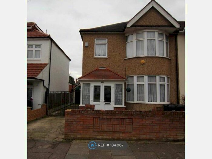 3 Bedroom Semi-Detached House To Rent In Church Road, Ilford, IG2