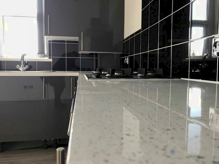 2 Bedroom Maisonette To Rent In Pentbach Rd, Cardiff, CF14