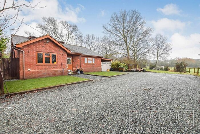 3 Bedroom Chalet For Sale In Great Burches Road, Benfleet, SS7