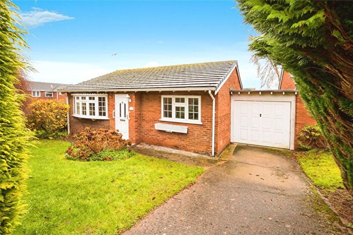 3 Bedroom Bungalow For Sale In Maple Close, Gresford, Wrexham, LL12