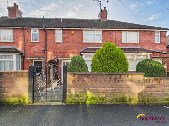 3 Bedroom Semi-Detached House For Sale In Barnfield Road, Burslem, ST6