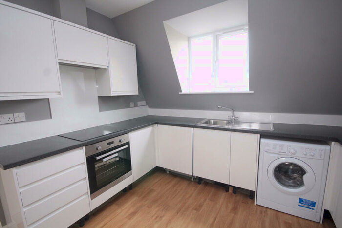1 Bedroom Apartment To Rent In Sydenham Road, Sydenham, SE26