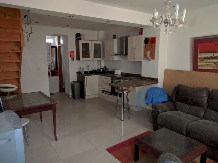 2 Bedroom End Of Terrace House To Rent In Clifton Row, City Centre, Swansea, SA1