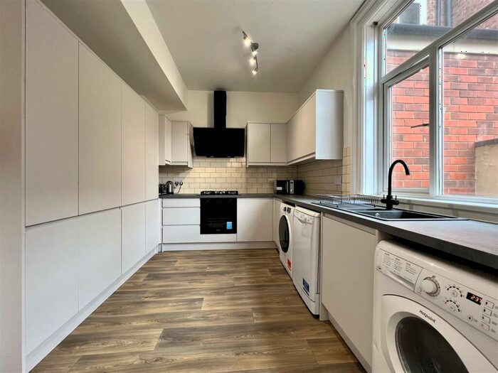 8 Bedroom Terraced House To Rent In Osborne Road, Jesmond, NE2