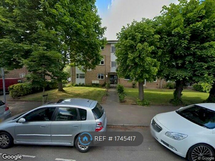 1 Bedroom Flat To Rent In Lovelace Gardens, Surbiton, KT6