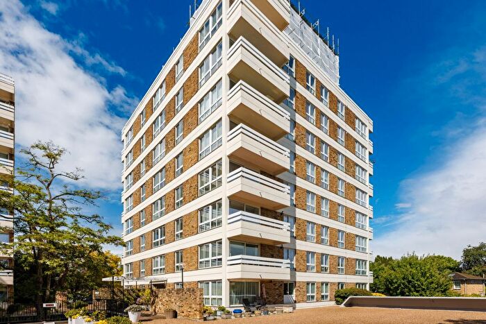 3 Bedroom Flat For Sale In March Court, Warwick Drive, SW15