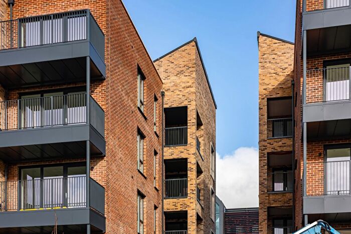 2 Bedroom Flat To Rent In Munda Way, Oxford, OX2