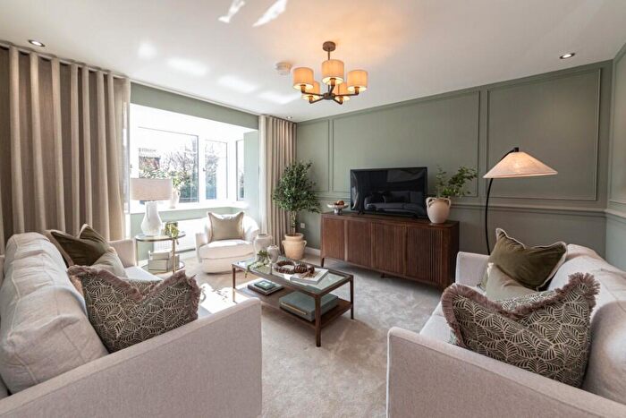 3 Bedroom Detached House For Sale In Selby Road, Howden, DN14