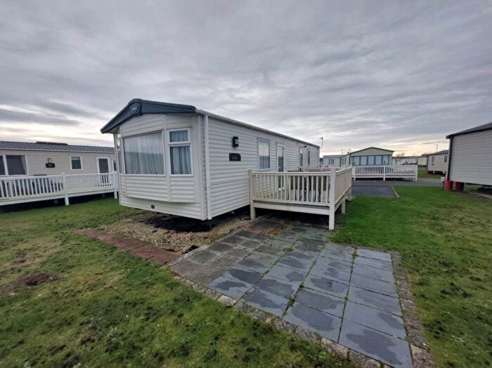 2 Bedroom Mobile/park Home For Sale In North Seaton, Ashington, NE63
