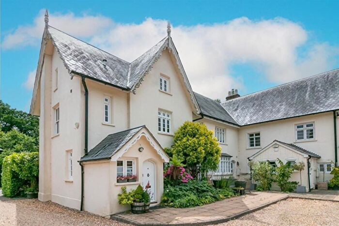 3 Bedroom End Terrace House For Sale In Home Farm Court, Putteridge Park, Luton, Hertfordshire, LU2