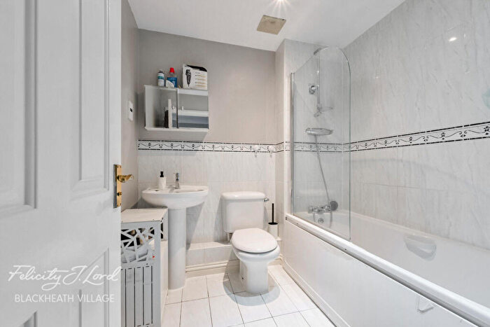 2 Bedroom Terraced House For Sale In Kendall Road, London, SE18