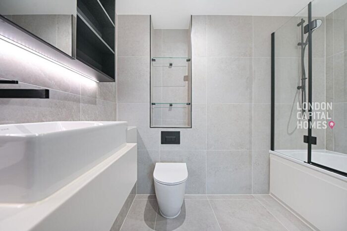 2 Bedroom Apartment To Rent In Darter House, Anax Street, London, N4
