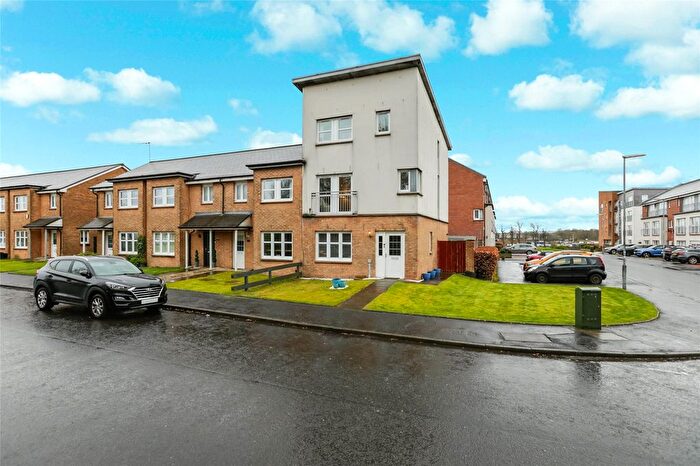 4 Bedroom Town House For Sale In Ellerslie Road, Yoker, Glasgow, G14