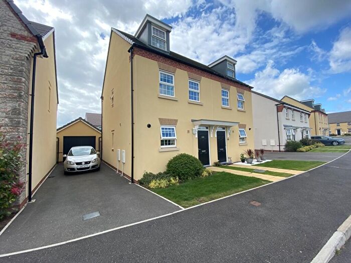 3 Bedroom Semi Detached House To Rent In Dorset Down Crescent, Cullompton, EX15