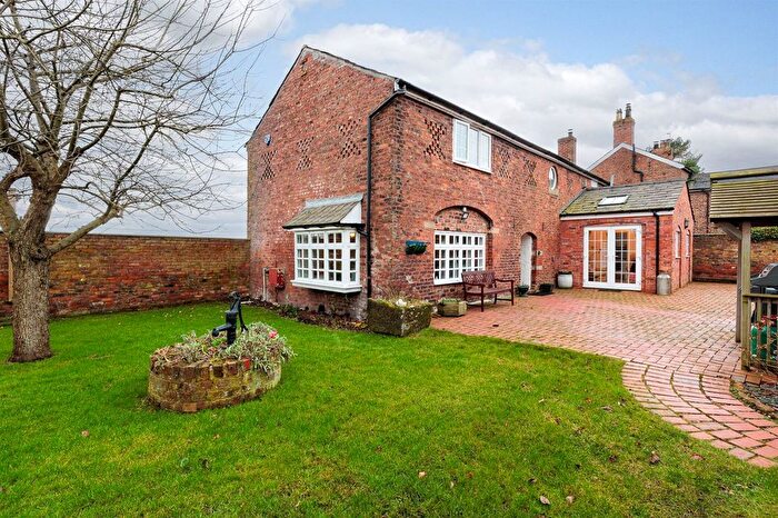 4 Bedroom Property For Sale In Kelsall Road, Tarvin, CH3