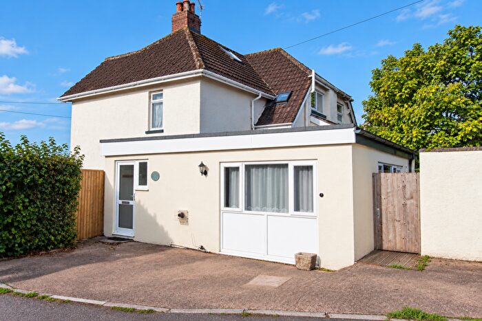 3 Bedroom Semi-Detached House For Sale In Taleford Villas, Taleford, EX11