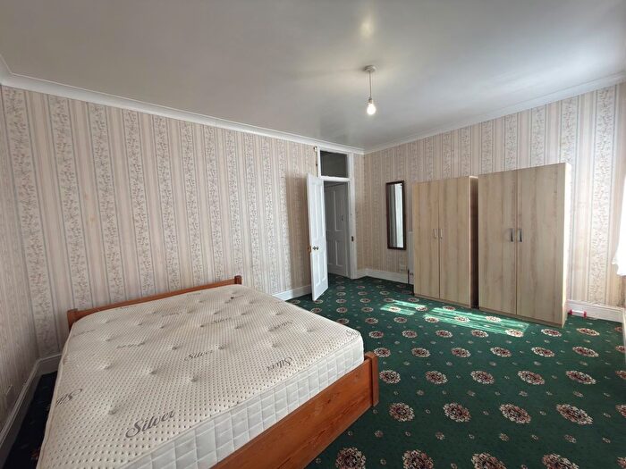 2 Bedroom Flat To Rent In London, E12