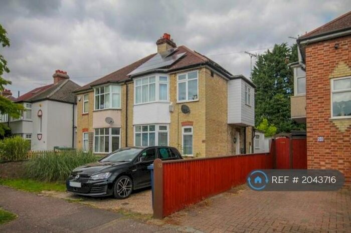 3 Bedroom Semi-Detached House To Rent In Lovell Road, Cambridge, CB4