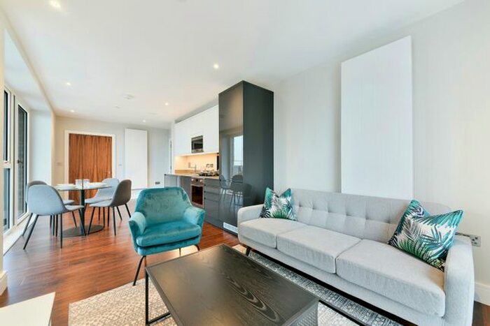 1 Bedroom Flat To Rent In Samuelson House, Greenview Court, Southall, UB2