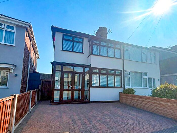 3 Bedroom Semi Detached House For Sale In Fairfield Crescent, Huyton, L36