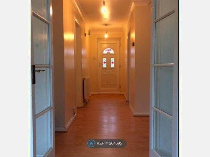 5 Bedroom Detached House To Rent In Margate Road, Ramsgate, CT12