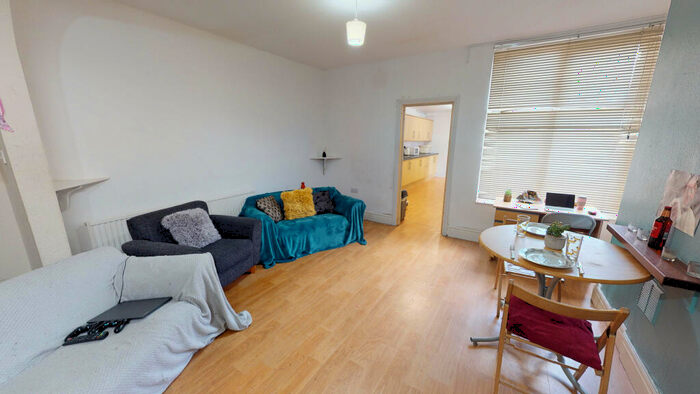 4 Bedroom Terraced House To Rent In Carholme Road - Bed Student Let, LN1