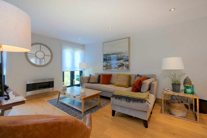 3 Bedroom House To Rent In Calton Walk, Bath, BA2