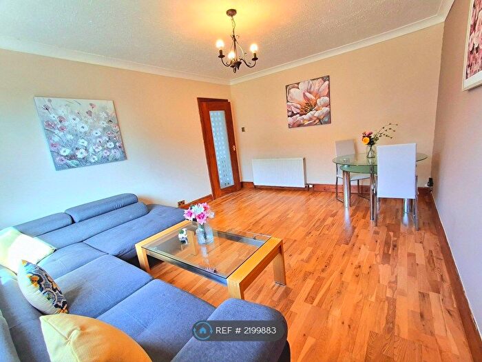 2 Bedroom Flat To Rent In Arnage Crescent, Aberdeen, AB16