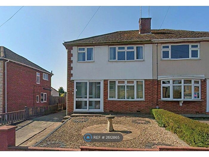 3 Bedroom Semi-detached House To Rent In Neithrop Avenue, Banbury, OX16