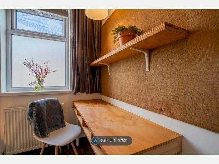 7 Bedroom Terraced House To Rent In Upper Lloyd Street, Manchester, M14