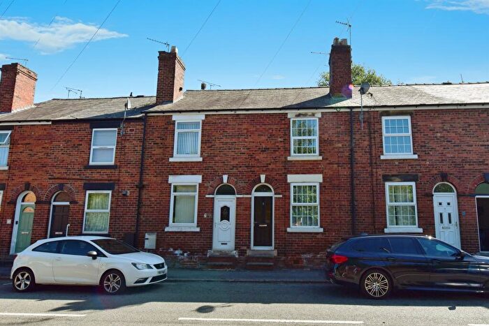 2 Bedroom Terraced House For Sale In Piccadilly Road, Chesterfield, S41