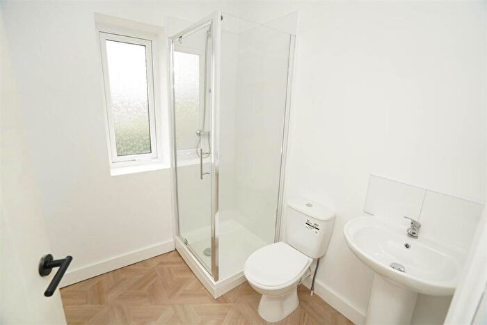 2 Bedroom Property To Rent In Vale Avenue, Horwich, Bolton, BL6