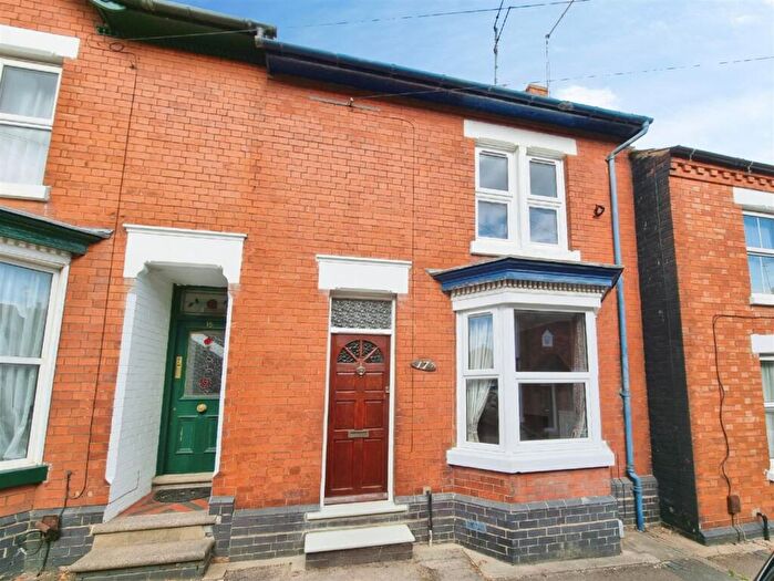 3 Bedroom Terraced House To Rent In Montague Street, Rushden, Northants, NN10