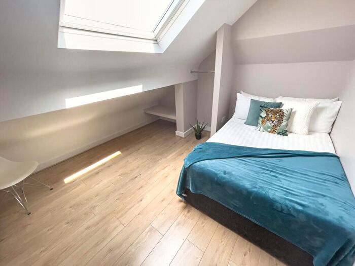 6 Bedroom Terraced House To Rent In Malvern Road, L6