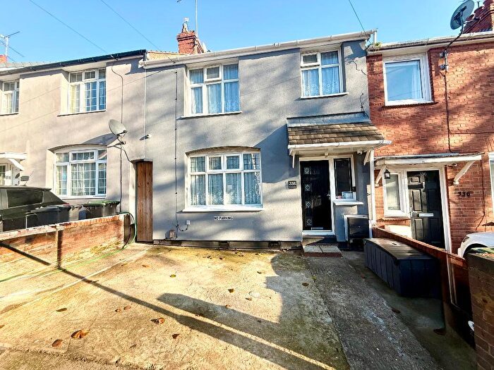 2 Bedroom Terraced House For Sale In Beechwood Road, Leagrave, Luton, Bedfordshire, LU4