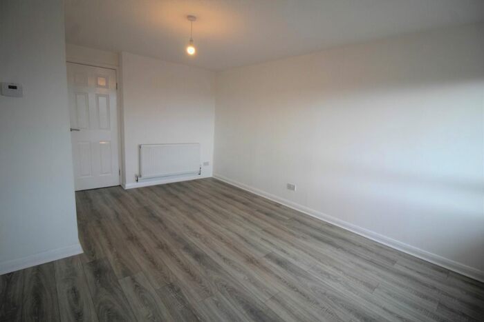 1 Bedroom Flat To Rent In Durisdeer Drive, Hamilton, ML3