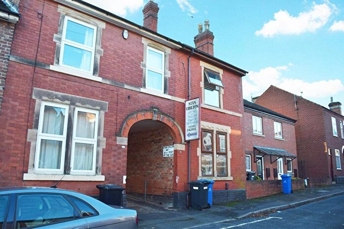 5 Bedroom Barn Conversion To Rent In Radbourne Street, Derby, DE22