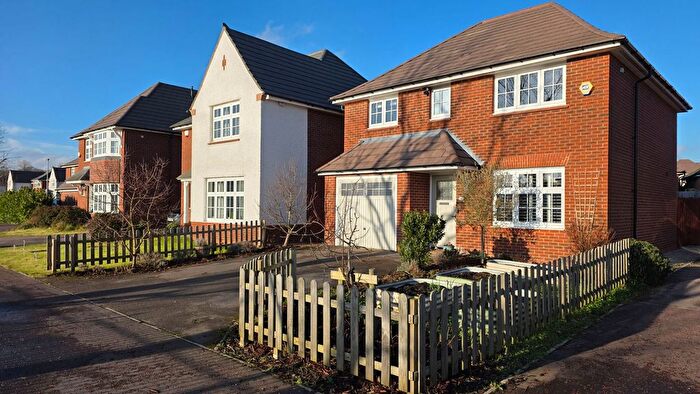 4 Bedroom Detached House For Sale In Parr Brook Gardens, Tyldesley, M29