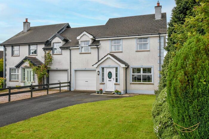4 Bedroom Link Detached House For Sale In Merion Park, Ballyclare, BT39