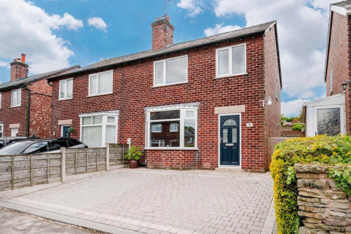 3 Bedroom Semi-Detached House For Sale In Delamere Drive, Macclesfield, SK10