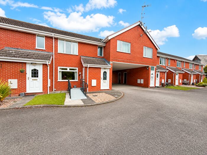 1 Bedroom Apartment For Sale In Kingston Mews, Thornton, FY5