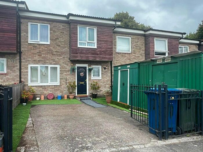 3 Bedroom Town House To Rent In Essex Close, Newcastle Upon Tyne, NE4