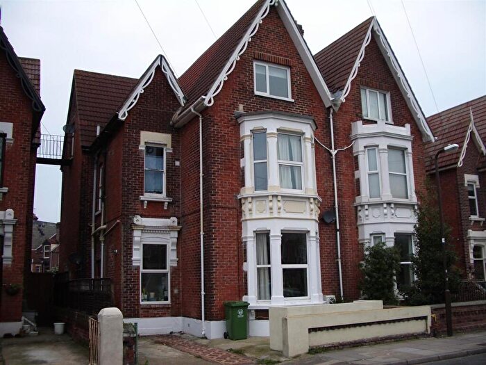 1 Bedroom Flat To Rent In St Ronans Road (), Southsea, Portsmouth, PO4