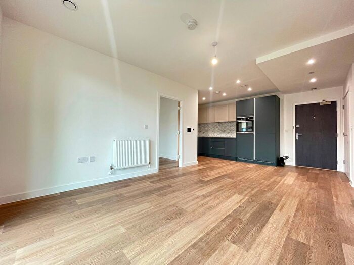 2 Bedroom Flat To Rent In , NW9
