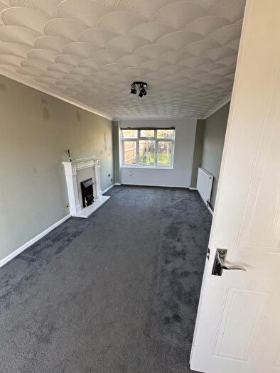 3 Bedroom House To Rent In Brading Close, Southampton, SO16