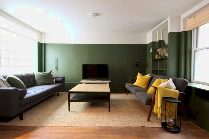 3 Bedroom House To Rent In Bacon Street, London, E2