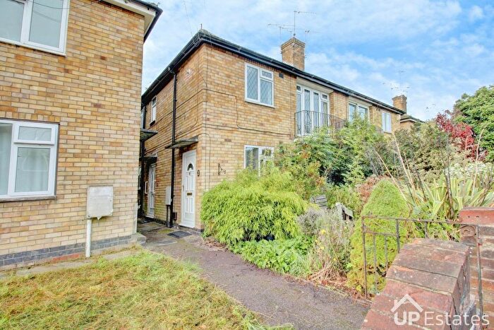 2 Bedroom Maisonette For Sale In Sedgemoor Road, Whitley, Coventry, CV3