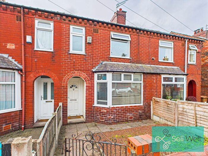 2 Bedroom Terraced House For Sale In Algernon Road, Worsley, Manchester, M28