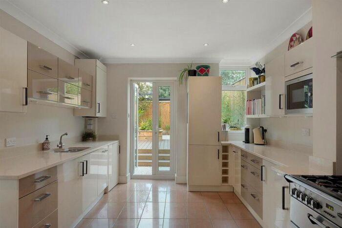 5 Bedroom End Of Terrace House To Rent In Peckham Rye, Peckham, London, SE15